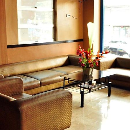 Gv Hotel - Talisay City Esterno foto
