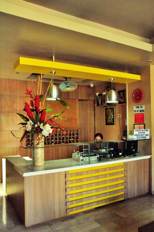 Gv Hotel - Talisay City Esterno foto