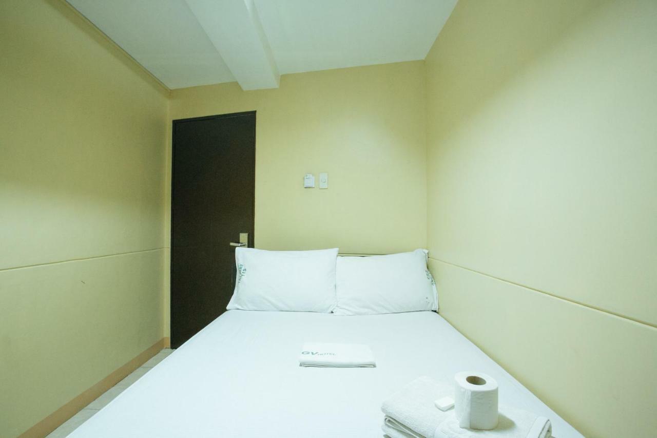 Gv Hotel - Talisay City Esterno foto